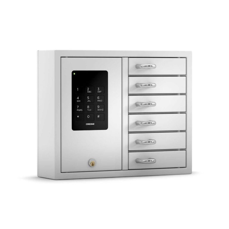 Weißer SSchlüsselschrank mit elektronischem Schloss und sechs Fächern.